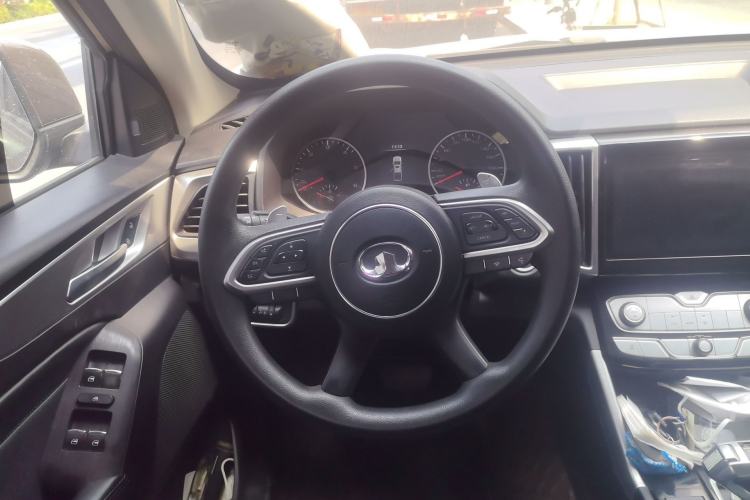 Used Great Wall Poer 2021 2.0T Commercial Version Automatic Diesel Two-Wheel Drive Elite Trim with Long Bed – GW4D20M Steering Wheel