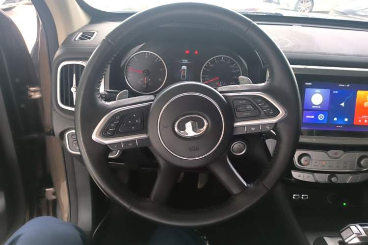 Used Great Wall Poer 2021 2.0T Global Version Passenger Automatic Diesel Two-Wheel Drive Comfort Trim Standard Cab GW4D20M Steering Wheel