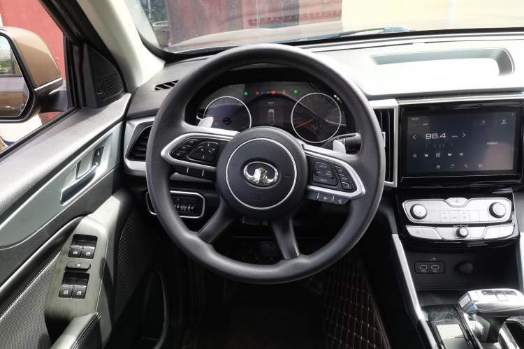 Used Great Wall Poer 2021 2.0T Commercial Version Automatic Diesel Two-Wheel Drive Elite Trim with Long Bed – GW4D20M Steering Wheel