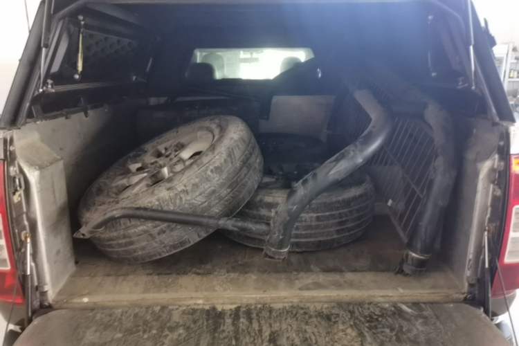 Used Great Wall Poer 2021 2.0T Commercial Version Automatic Diesel Two-Wheel Drive Elite Trim with Long Bed – GW4D20M Trunk