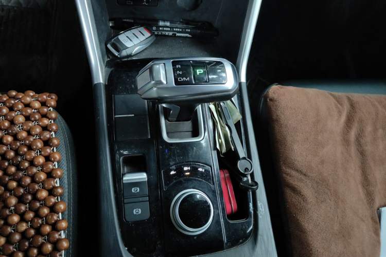 Used Great Wall Poer 2021 2.0T Commercial Version Automatic Diesel 4x4 Elite Long-Box GW4D20M Gear Lever