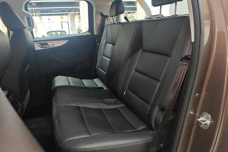 Used Great Wall Poer 2021 2.0T Commercial Version Manual Diesel Two-Wheel Drive Elite Long-Box GW4D20M Interior 4
