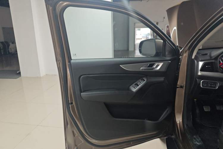 Used Great Wall Poer 2021 2.0T Commercial Version Manual Diesel Two-Wheel Drive Elite Long-Box GW4D20M Interior 7