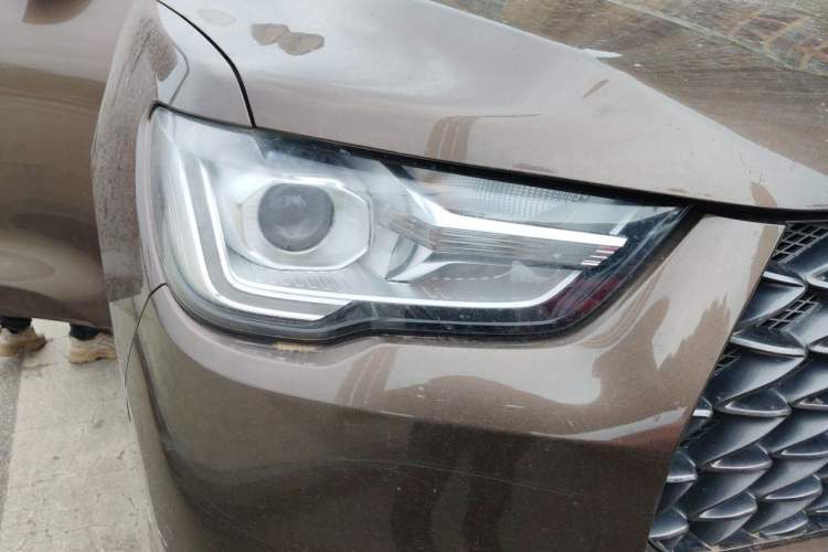 Used Great Wall Poer 2021 2.0T Commercial Version Automatic Diesel 4x4 Elite Long-Box GW4D20M Right Front Headlight