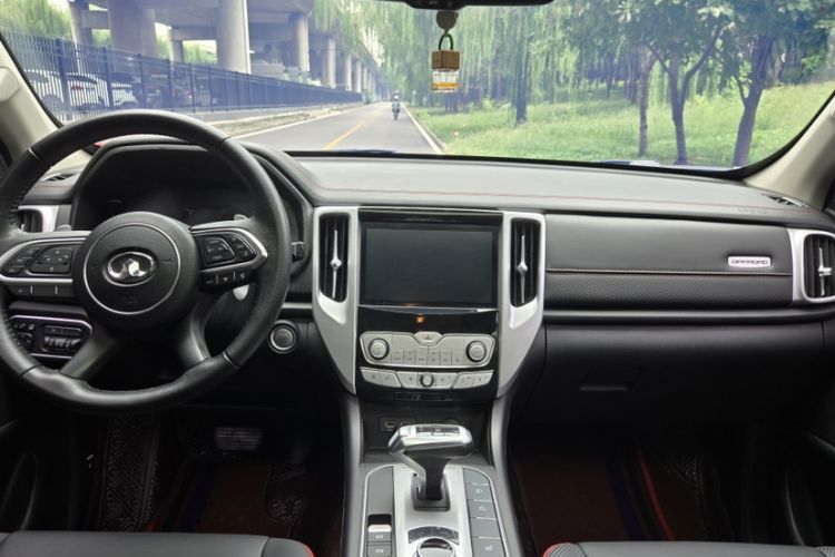 Used Great Wall Poer 2021 2.0T Off-Road Version Automatic Diesel 4x4 Mount Everest Edition GW4D20M Audio And AC Panel