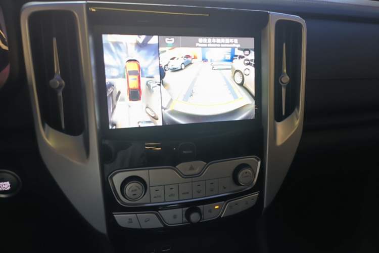 Used Great Wall Poer 2021 2.0T Off-Road Version Automatic Diesel 4x4 Mount Everest Edition GW4D20M Audio And AC Panel