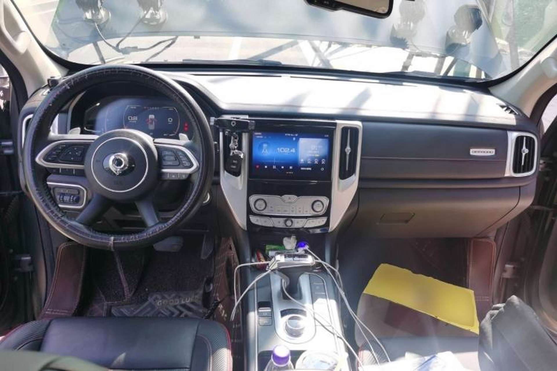 Used Great Wall Poer 2021 2.0T Off-Road Version Automatic Diesel 4x4 Mount Everest Edition GW4D20M Center Console