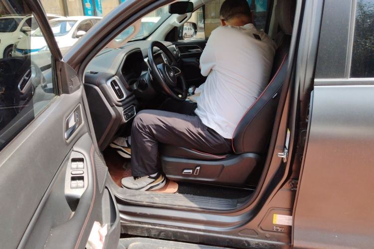 Used Great Wall Poer 2021 2.0T Off-Road Version Automatic Diesel 4x4 Mount Everest Edition GW4D20M Driver Seat