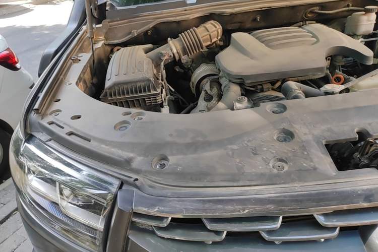 Used Great Wall Poer 2021 2.0T Off-Road Edition Automatic Gasoline 4x4 Mount Everest Version GW4C20B Engine Bay Right