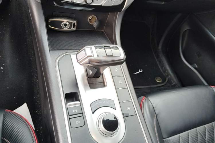Used Great Wall Poer 2021 2.0T Off-Road Version Automatic Diesel 4x4 Mount Everest Edition GW4D20M Gear Lever