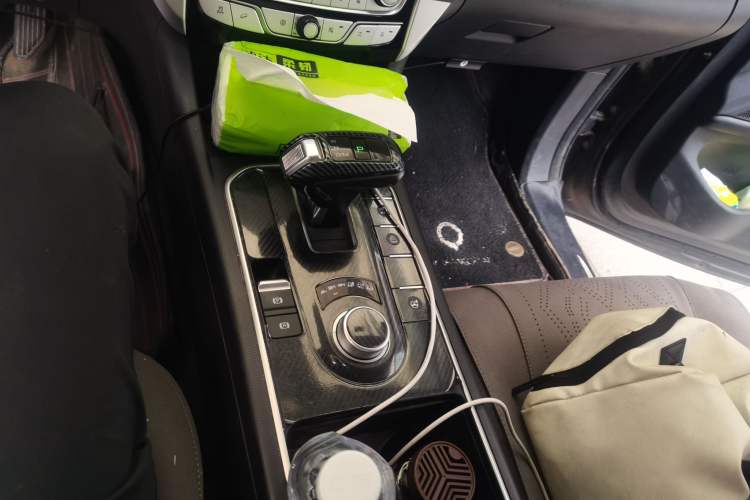 Used Great Wall Poer 2021 2.0T Off-Road Edition Automatic Gasoline 4x4 Mount Everest Version GW4C20B Gear Lever
