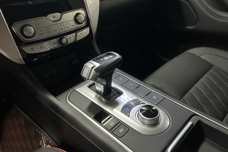 Used Great Wall Poer 2021 2.0T Off-Road Version Automatic Diesel 4x4 Mount Everest Edition GW4D20M Gear Lever