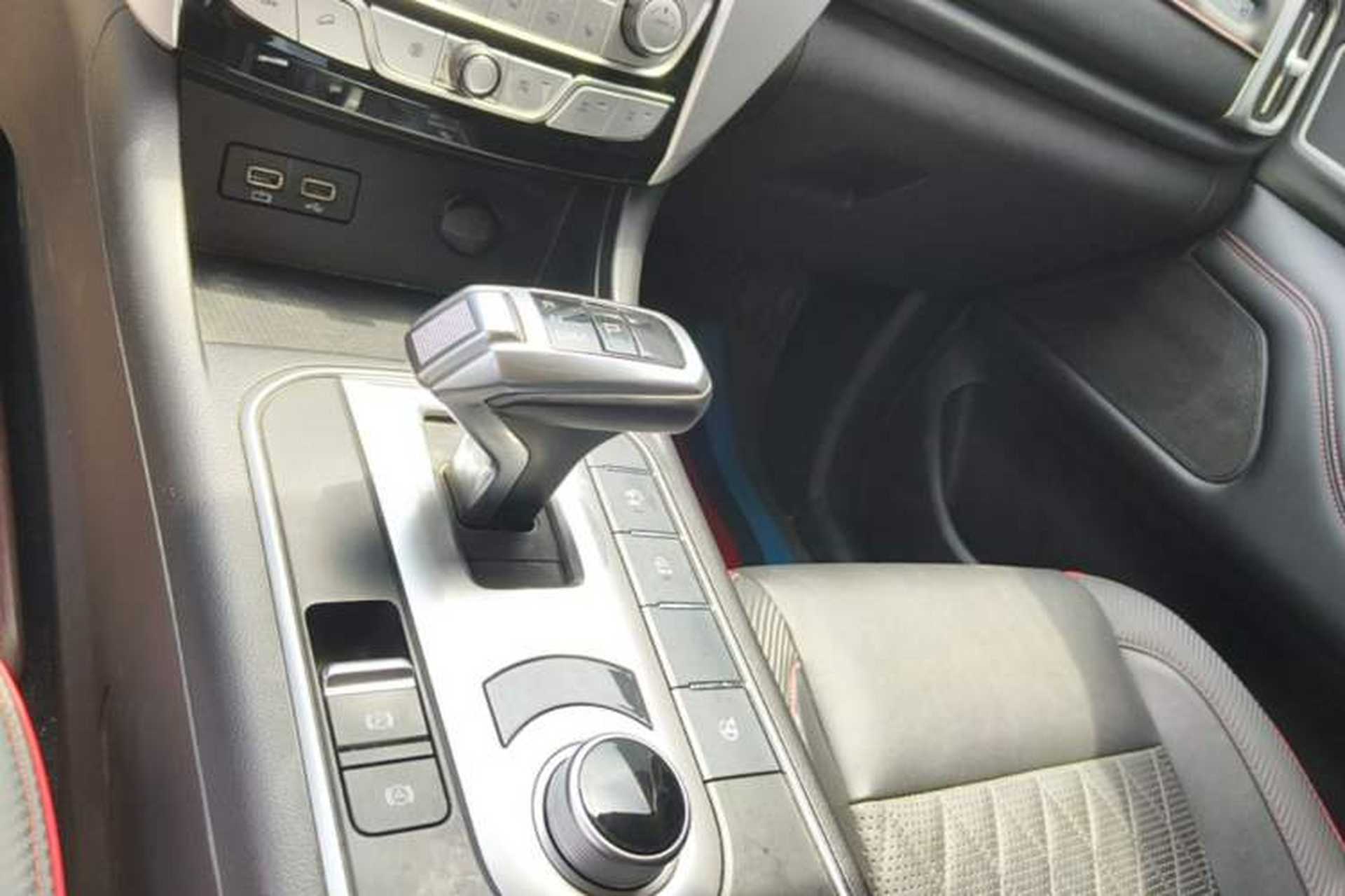 Used Great Wall Poer 2021 2.0T Off-Road Version Automatic Diesel 4x4 Mount Everest Edition GW4D20M Gear Lever