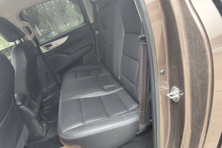Used Great Wall Poer 2021 2.0T Commercial Version Automatic Diesel 4x4 Elite Long-Box GW4D20M Interior 1