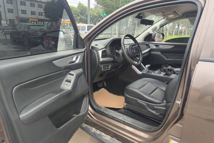 Used Great Wall Poer 2021 2.0T Commercial Version Automatic Diesel 4x4 Elite Long-Box GW4D20M Interior 2