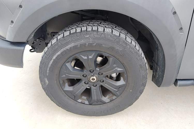 Used Great Wall Poer 2021 2.0T Off-Road Version Automatic Diesel 4x4 Mount Everest Edition GW4D20M Left Front Wheel Hub