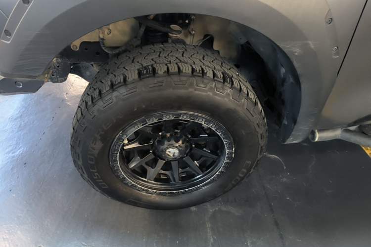 Used Great Wall Poer 2021 2.0T Off-Road Version Automatic Diesel 4x4 Mount Everest Edition GW4D20M Left Front Wheel Hub