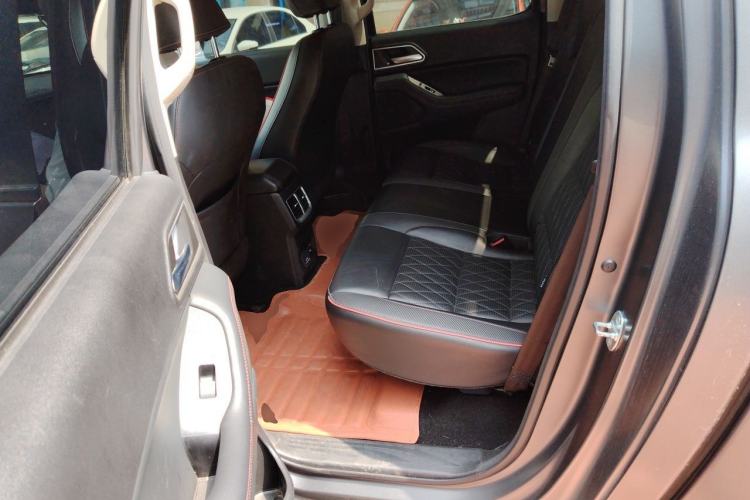 Used Great Wall Poer 2021 2.0T Off-Road Version Automatic Diesel 4x4 Mount Everest Edition GW4D20M Left Rear Seat