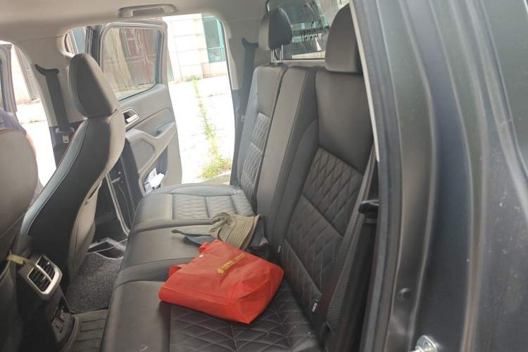 Used Great Wall Poer 2021 2.0T Off-Road Version Automatic Diesel 4x4 Mount Everest Edition GW4D20M Left Rear Seat