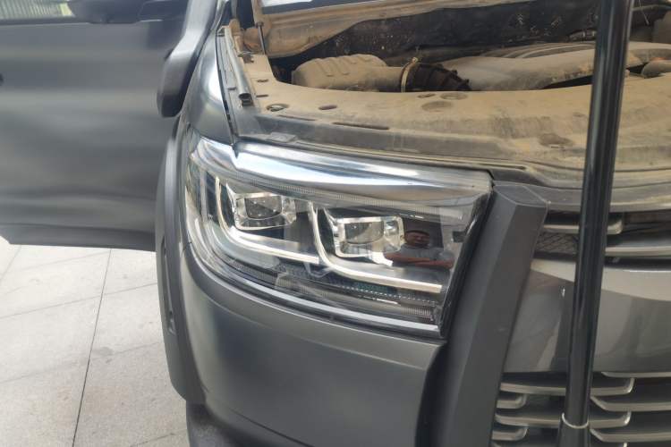 Used Great Wall Poer 2021 2.0T Off-Road Edition Automatic Gasoline 4x4 Mount Everest Version GW4C20B Right Front Headlight