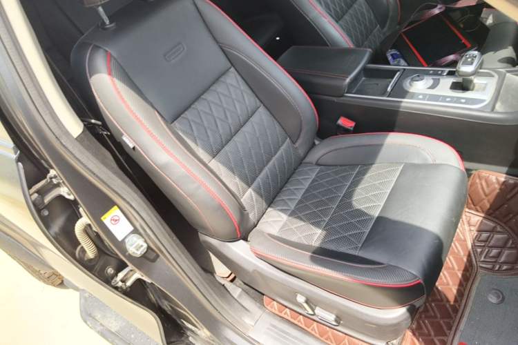 Used Great Wall Poer 2021 2.0T Off-Road Version Automatic Diesel 4x4 Mount Everest Edition GW4D20M Right Front Seat
