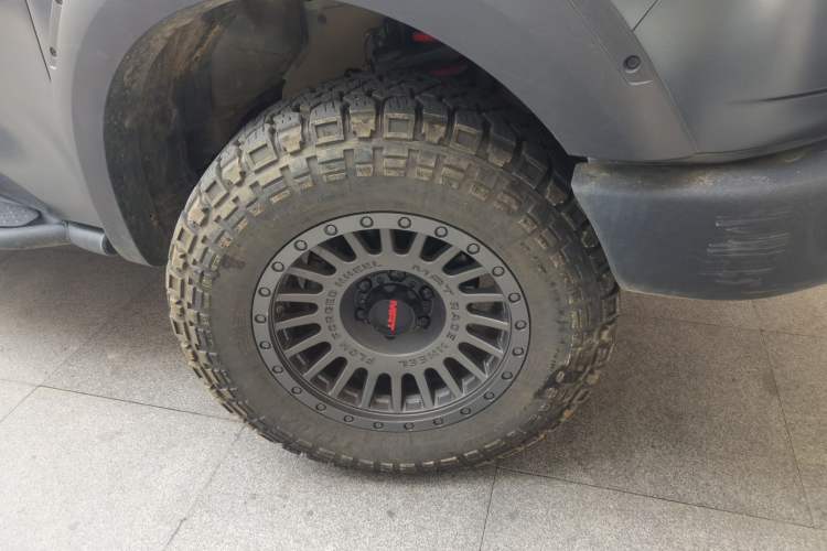 Used Great Wall Poer 2021 2.0T Off-Road Edition Automatic Gasoline 4x4 Mount Everest Version GW4C20B Right Front Wheel Hub