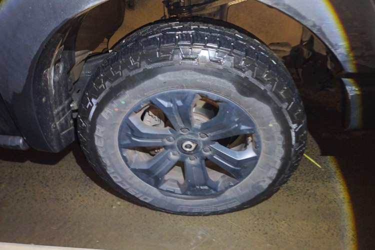 Used Great Wall Poer 2021 2.0T Off-Road Edition Automatic Gasoline 4x4 Mount Everest Version GW4C20B Right Front Wheel Hub
