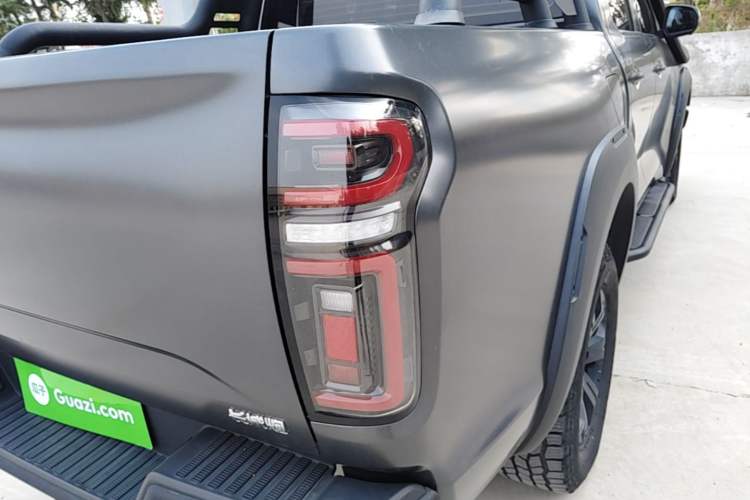 Used Great Wall Poer 2021 2.0T Off-Road Version Automatic Diesel 4x4 Mount Everest Edition GW4D20M Right Rear Taillight