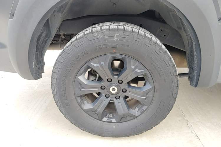 Used Great Wall Poer 2021 2.0T Off-Road Version Automatic Diesel 4x4 Mount Everest Edition GW4D20M Right Rear Wheel Hub