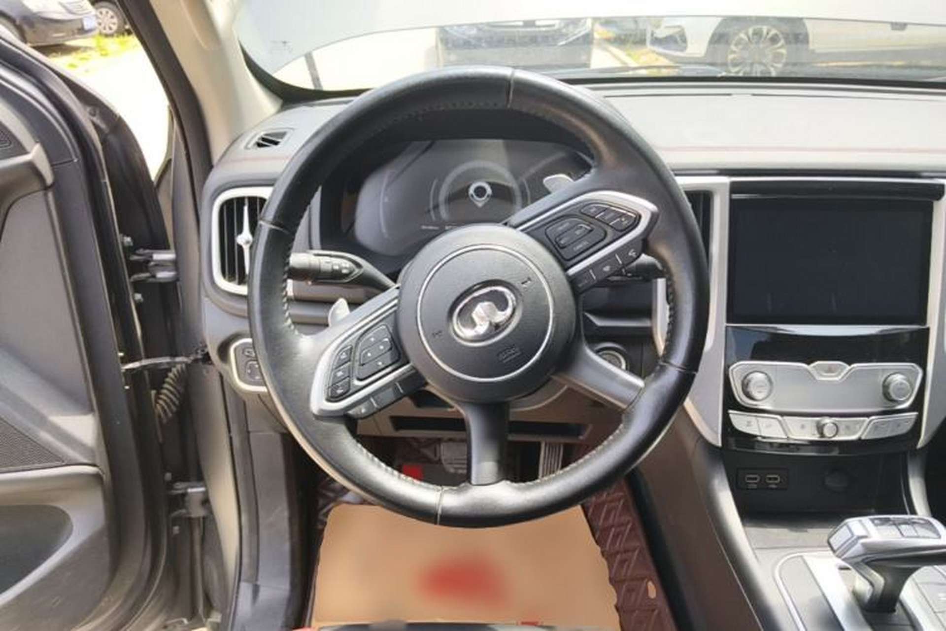 Used Great Wall Poer 2021 2.0T Off-Road Version Automatic Diesel 4x4 Mount Everest Edition GW4D20M Steering Wheel