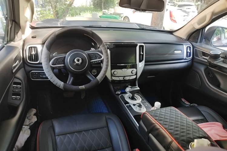 Used Great Wall Poer 2021 2.0T Off-Road Edition Automatic Gasoline 4x4 Mount Everest Version GW4C20B Steering Wheel