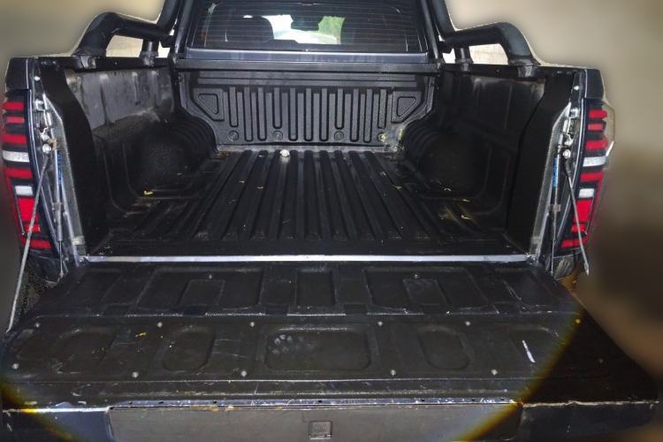 Used Great Wall Poer 2021 2.0T Off-Road Edition Automatic Gasoline 4x4 Mount Everest Version GW4C20B Trunk