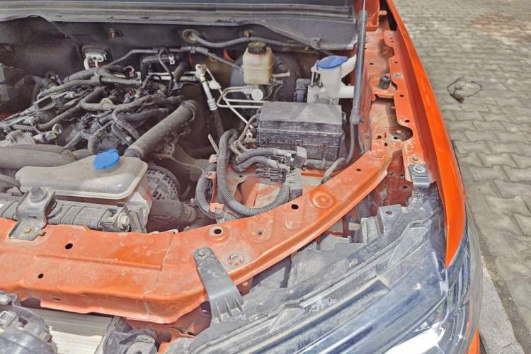 Used Great Wall Poer 2021 2.0T Cannon Edition GW4C20B Engine Bay Left