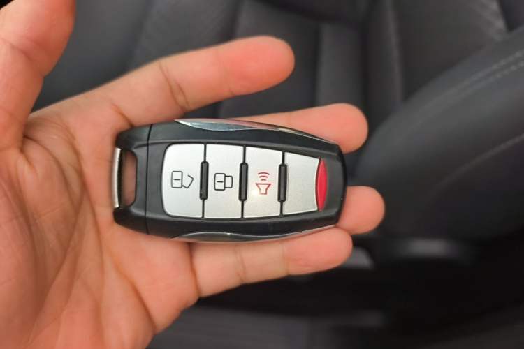 Used Great Wall Poer 2021 2.0T Cannon Edition GW4C20B Vehicle Key