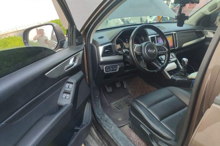 Used Great Wall Poer 2021 2.0T Commercial Version Manual Diesel Two-Wheel Drive Elite Long-Box GW4D20M Driver Seat
