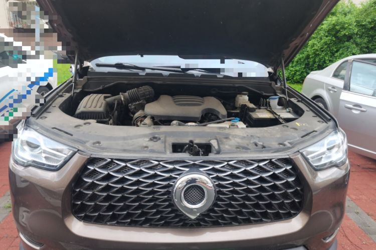 Used Great Wall Poer 2021 2.0T Commercial Version Automatic Diesel 4x4 Elite Long-Box GW4D20M Engine Bay