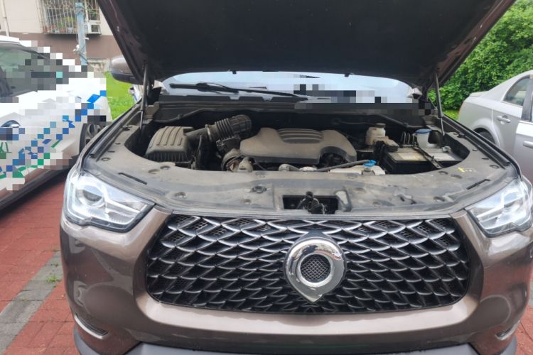 Used Great Wall Poer 2021 2.0T Commercial Version Automatic Diesel 4x4 Elite Long-Box GW4D20M Engine Bay Right