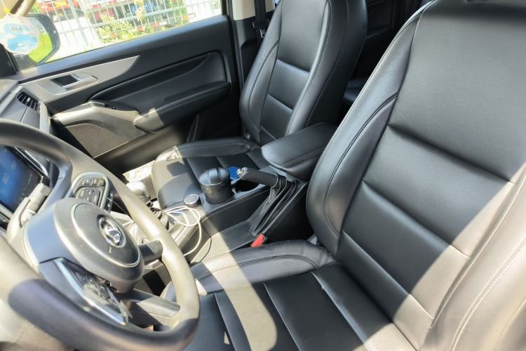 Used Great Wall Poer 2021 2.0T Commercial Version Manual Diesel 4x4 Elite Long-Box GW4D20M Left Front Seat