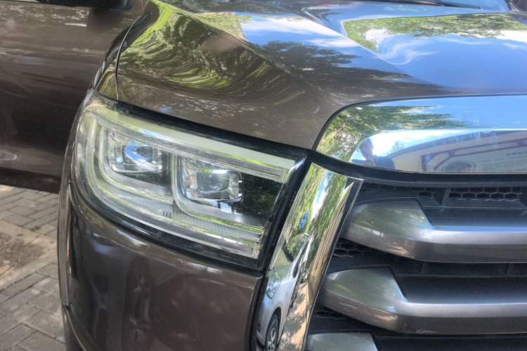 Used Great Wall Poer 2021 2.0T Global Version Automatic Gasoline 4x4 Comfort Trim Standard Cab GW4C20B Right Front Headlight