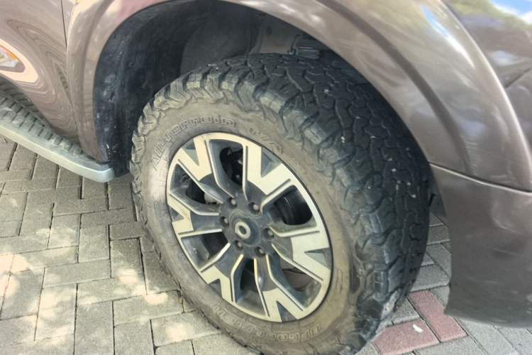 Used Great Wall Poer 2021 2.0T Global Version Automatic Gasoline 4x4 Comfort Trim Standard Cab GW4C20B Right Front Wheel Hub