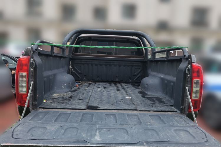 Used Great Wall Poer 2021 2.0T Commercial Version Automatic Diesel 4x4 Elite Long-Box GW4D20M Trunk