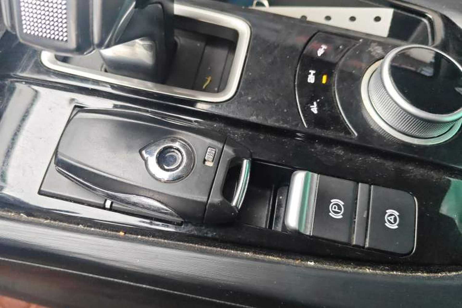 Used Great Wall Poer 2021 2.0T Commercial Version Automatic Gasoline 4x4 Elite Trim with Long Bed – GW4C20B Vehicle Key
