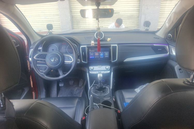 Used Great Wall Poer 2021 2.0T Commercial Version Manual Diesel Two-Wheel Drive Elite Long-Box GW4D20M Center Console
