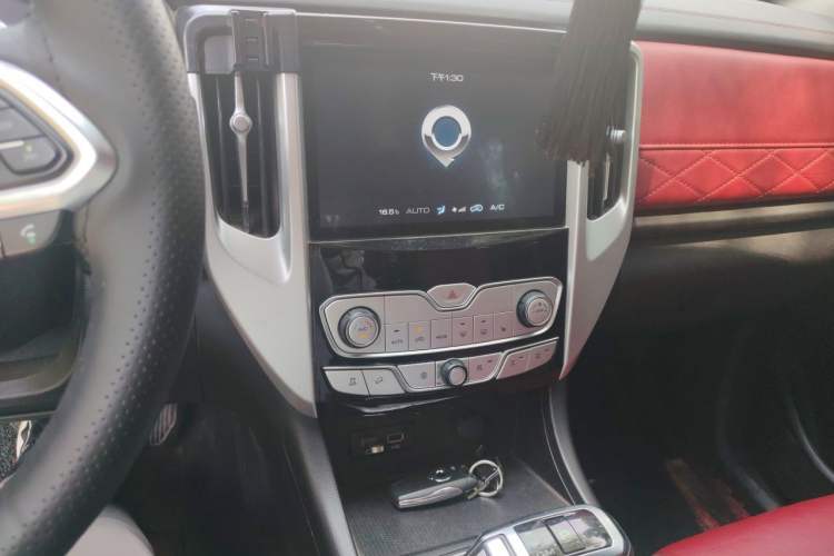 Used Great Wall Poer 2021 2.0T Off-Road Version Automatic Diesel 4x4 Mount Everest Edition GW4D20M Audio And AC Panel