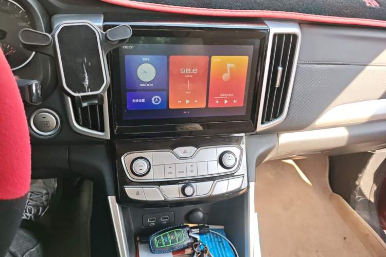Used Great Wall Poer 2021 2.0T Commercial Version Automatic Gasoline Two-Wheel Drive Elite Trim with Long Bed – GW4C20B Audio And AC Panel