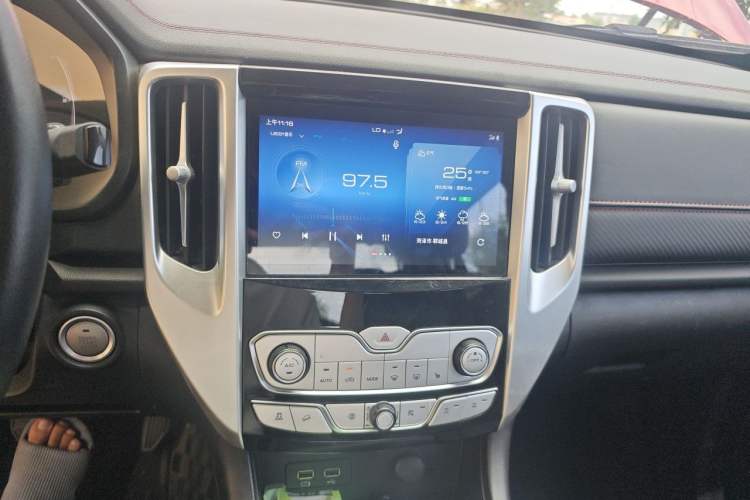 Used Great Wall Poer 2021 2.0T Off-Road Edition Automatic Gasoline 4x4 Mount Everest Version GW4C20B Audio And AC Panel