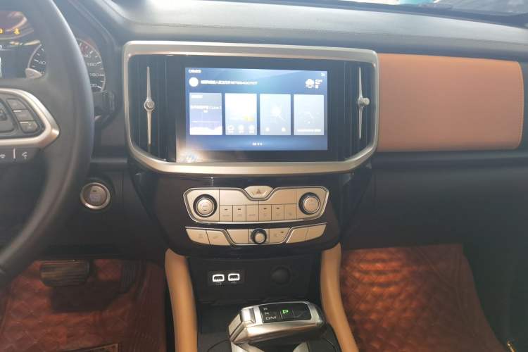 Used Great Wall Poer 2021 2.0T Global Version Automatic Gasoline 4x4 Sporty Standard-Box GW4C20B Audio And AC Panel