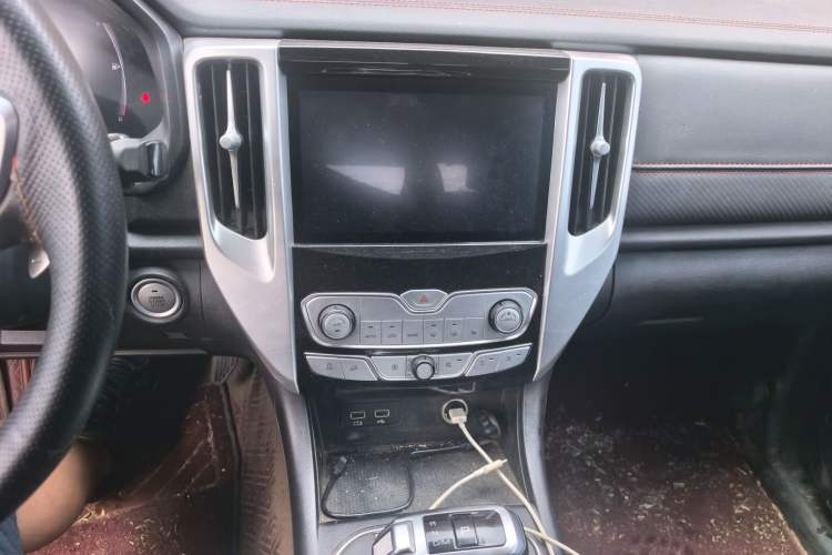 Used Great Wall Poer 2021 2.0T Off-Road Edition Automatic Gasoline 4x4 Mount Everest Version GW4C20B Audio And AC Panel