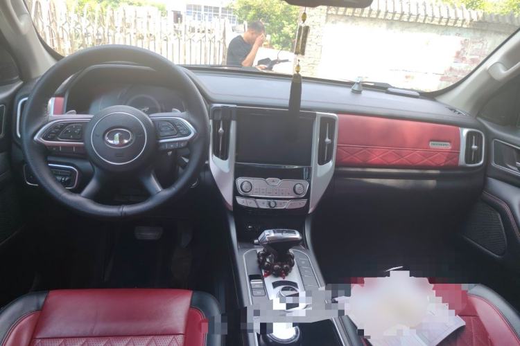 Used Great Wall Poer 2021 2.0T Off-Road Version Automatic Diesel 4x4 Mount Everest Edition GW4D20M Center Console