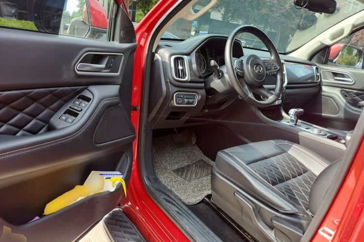 Used Great Wall Poer 2021 2.0T Global Version Automatic Diesel 4x4 Comfort Trim Standard Box GW4D20M Driver Seat